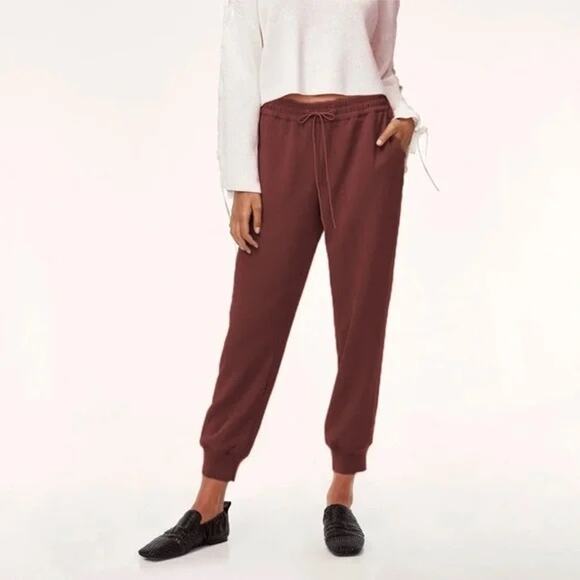 Aritzia Wilfred Mid-Rise Buffon Crepe Pull On Drape Jogger Pant In Rust Size XS - Picture 1 of 7